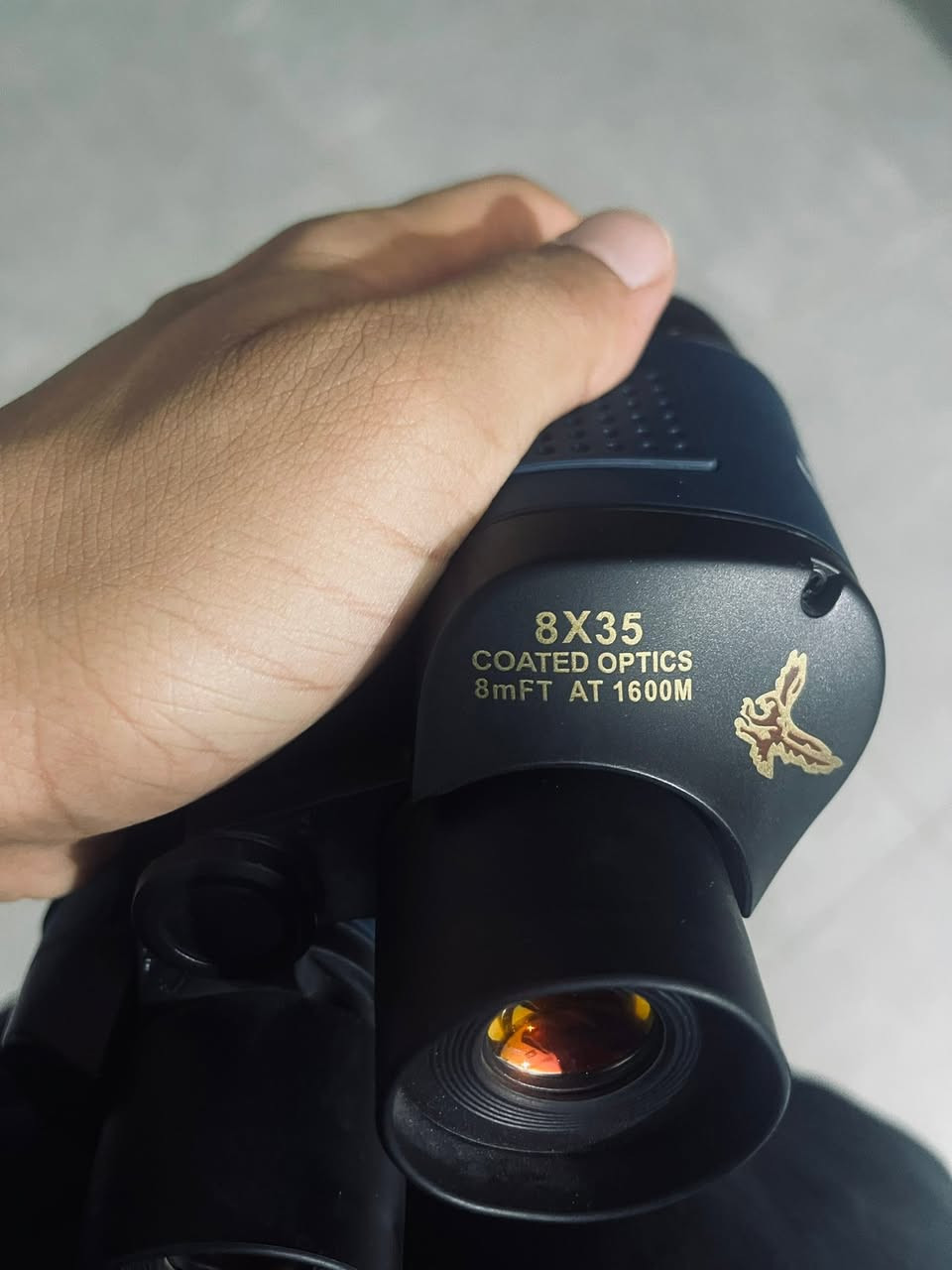 السلام عليكم شباب هاذ ناظور مال صيد جداً جميل مدأ الرؤية 8x35
ألأسم مالتةCOAED OPTICS 
شباب سعرة45وبي مجال الي يحب يتواصل وياي هاذ رقمي ***********بدون ملحقاتة
