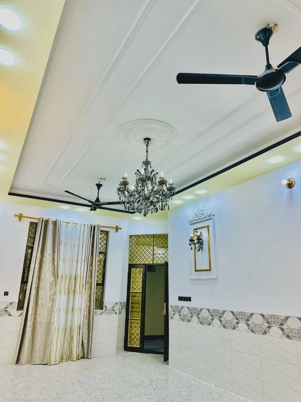 يا الله  دار للبيع
المساحه 200 م 🏡
حي النداء
 منطقة ٥٢ الف
شارع   المجمعات 
عامود  54  🛣
البيت شارع  15
مفتوح على شارع 60 او على شارع 25
غرب جامع الحسان  🕌 
البيت كامل مفتاح 🏘 
غرفتين    نوم     🛌
وصاله  💺 ومطبخ 
وستغبال   وصحيات داخليه    وخارجيه  🛀 
البيت ساس وسكف 
صب مركزي طابوك 
نهروان حداديه تفصال 
سراميك رضيه كاشي
البيت كامل مفتاح
ابو حسن يوجد واتساب 
استفسار نتصل وتدلل 
***********   📲
