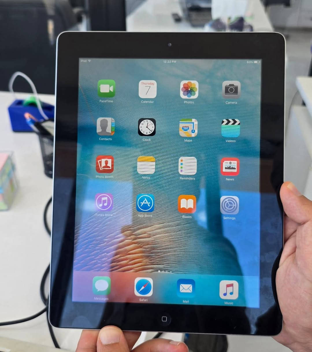 للبيع آيباد Apple iPad 2 بحالة ممتازة ✨

✔ ذاكرة 16GB
✔ البطارية ممتازة وتدوم لفترة جيدة 🔋
✔ الشاشة سليمة
✔ الجهاز نظيف جداً
✔ مناسب للدراسة، التصفح، اليوتيوب واستخدام الأطفال

الجهاز استخدام خفيف وما بي أي مشاكل 👍
السعر مناسب جداً

للمهتم مراسلة خاص 📩


**إذا كنت صاحب هذا الإعلان وتريد حذفه لأي سبب، رجاءا أرسل رسالة إلى الدعم الفني**