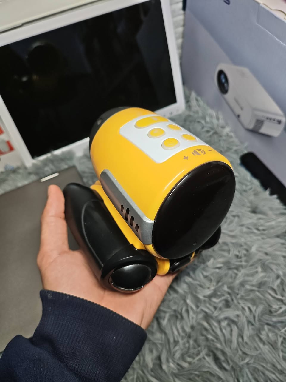 روبوت تعليمي ذكي يجمع المتعة ويه الفايدة 
بيه قصص بالإنجليزي، وأغاني تعليمية حلوة، وموسيقى هادئة للنوم.


**إذا كنت صاحب هذا الإعلان وتريد حذفه لأي سبب، رجاءا أرسل رسالة إلى الدعم الفني**