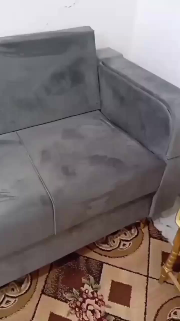 سلام عليكم عندي ديوان تفصال جديد صارلي شهر وجديد كارتون السعر 300 وبي مجال الرقم ***********
