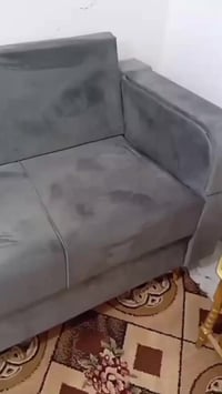 عندي ديوان تفصال جديد صارلي شهر وجديد كارتون السعر 300 وبي مجال الرقم ...