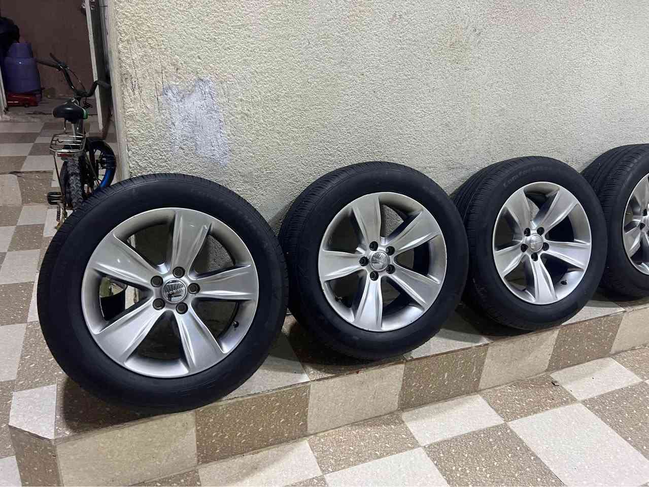 تخم وياله SXT تخم تاير جديد ويل كب جديد وتايرات جدد 2025وحساسات بلاديه واصليات *********** البصرة, العراق
