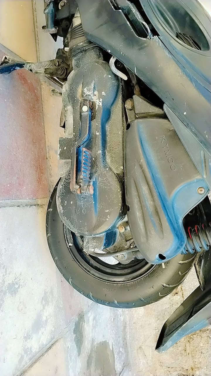 دراجه للبيع جي فور نكره سلف ما مفتوحه كلشي بيه شغال كهرباء شغاله تجي ويتشوف ابعينك شرط الفحص سعره 550 وبيه مجال الطيبين ناصريه مركز ***********
