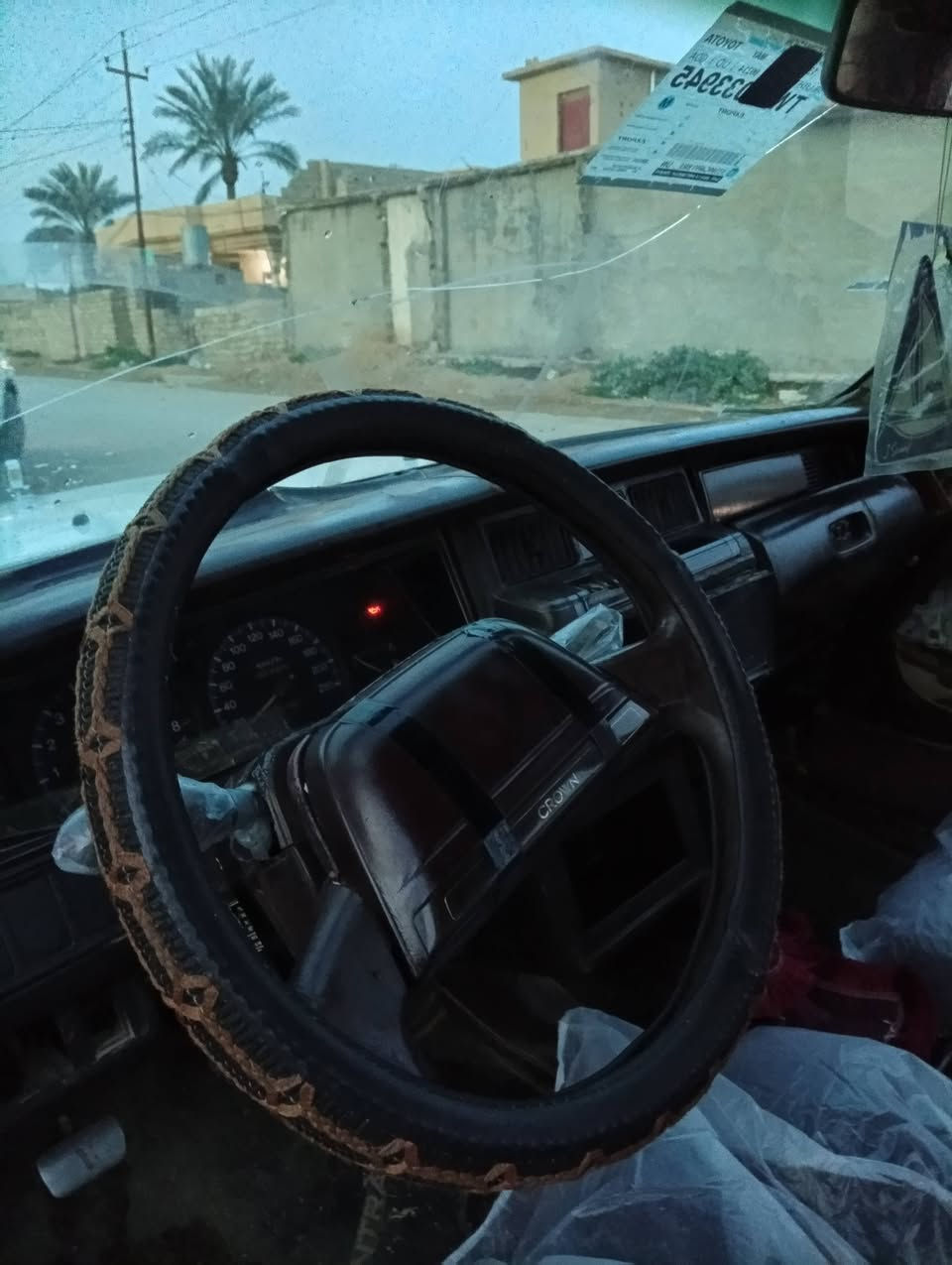 السلام عليكم
سيدان 

موديل 1991

فحص نينوى مدفوع كمركه شرط التحويل 

كير ومحرك بلادي 

تخم تاير جدد 

صدر امامي خلفي جدد

كهربائيات كله شغالة 

مكان السيارة صلاح الدين - بيجي

السعر : 28 وبيه مجال 

(مراوس حسب القناعة)

للتواصل:
***********
***********
