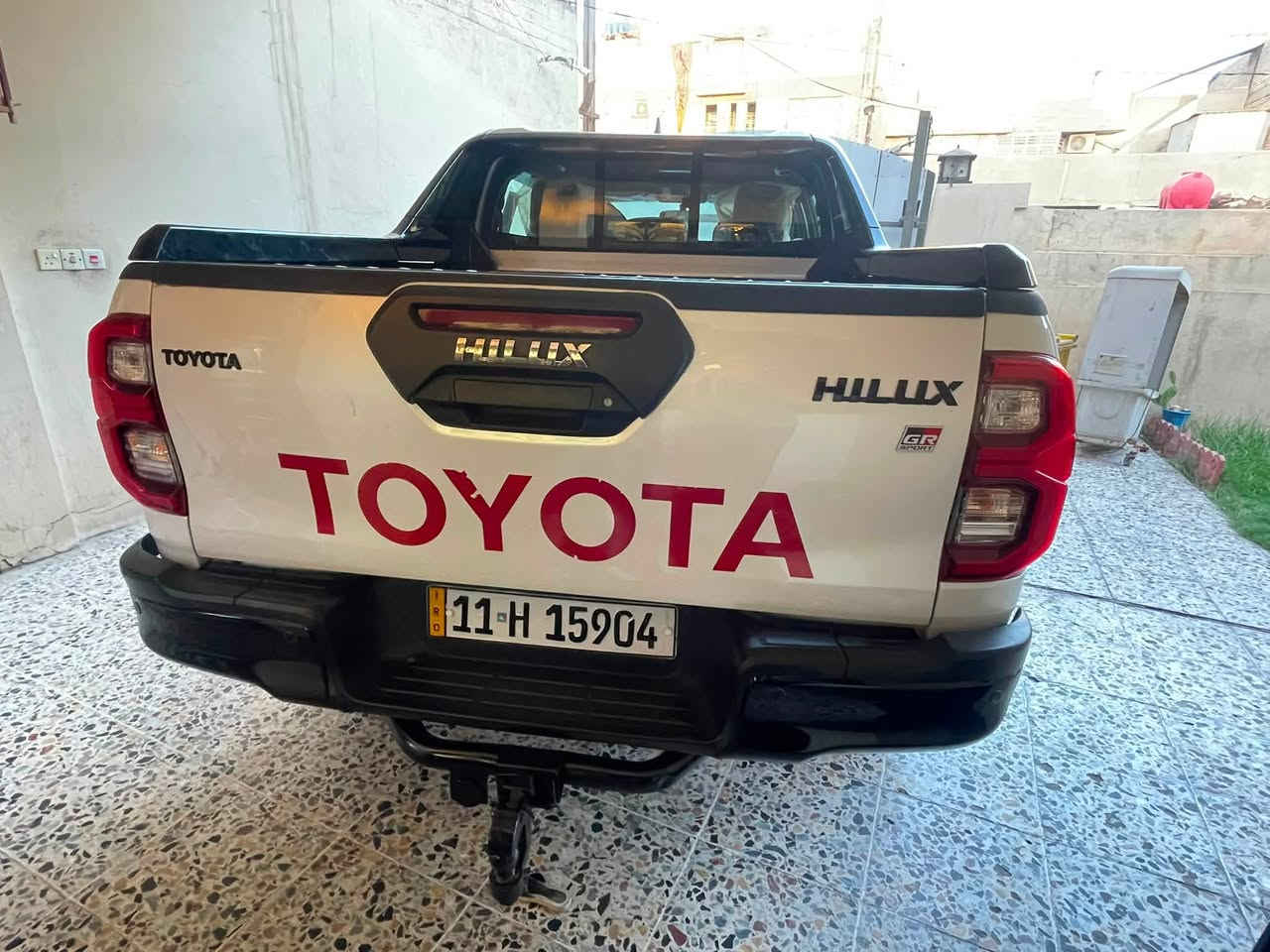 السلام عليكم 
بيكم GR 2024  سيد نهرو اعلى فئه بيع مستعجل فقط بيع 
فول مواصفات كامرات محيطية 360 درجة  اربع كامرات 
شفتات ستيرن قطعتين تبريد مكينة وكير كفاله على وضع الشركه ما مفتوحات   دبل سنتر لوك بم نفخ ماشية 39 الف السيارة خير من الله ما ناقصها شي تشغل وتطلع باسمي سنوية جديده وارقام جديده  
السعر 345 بيها مجال بسيط 
مكان السيارة بغداد 
*********** فقط 
اتصال السونار مرفق بالصور
