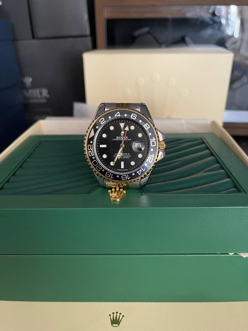 رولكس GMT فول كوالتي  ضهر كشف اربع مياله طوك دوار القطعه ولا غلطه سعره 60 قفل وماكو هيج سعر


**إذا كنت صاحب هذا الإعلان وتريد حذفه لأي سبب، رجاءا أرسل رسالة إلى الدعم الفني**