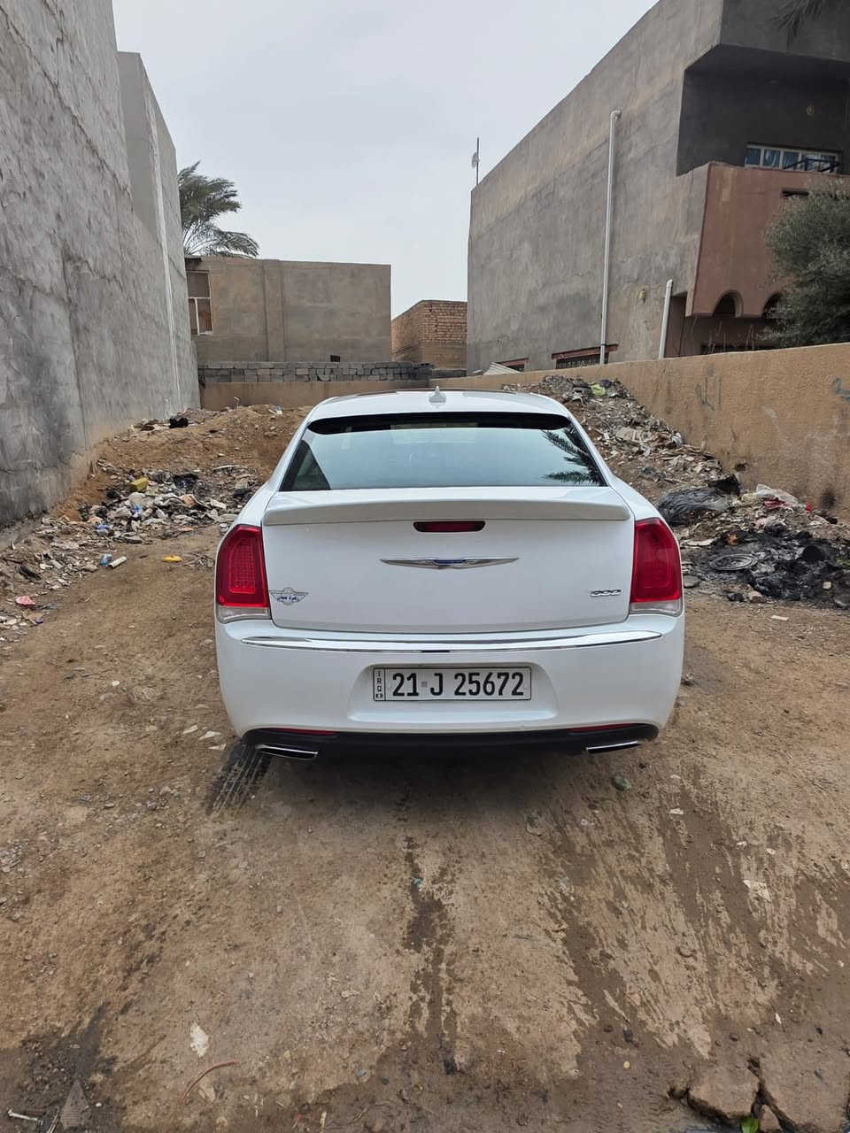 السلام عليكم
كرايسلر اوباما 2018  c300 كنديه كفاله عامه 

ماشيه 80 ميل قابل للزياده

بنوراما جلد شاشه جبيره فول مواصفات 

السعر 278 بيها مجال بسيط

مكانها اربيل او ديالى 

***********
