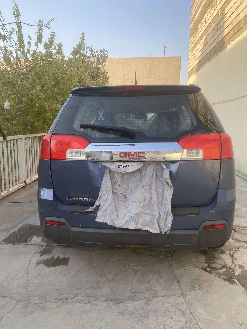 سلام عليك جمسي تيران ادوات ادوات بيه كصه موديل 2013 سياره بانزين كير ومحرك كفاله تبريد ثلج حداده جديده ماناقصه شي بيه رقم وسنويه شمالي إنكليزي 
العنوان البصره 
السعر 65 وبيه مجال
للاستفسار ***********
