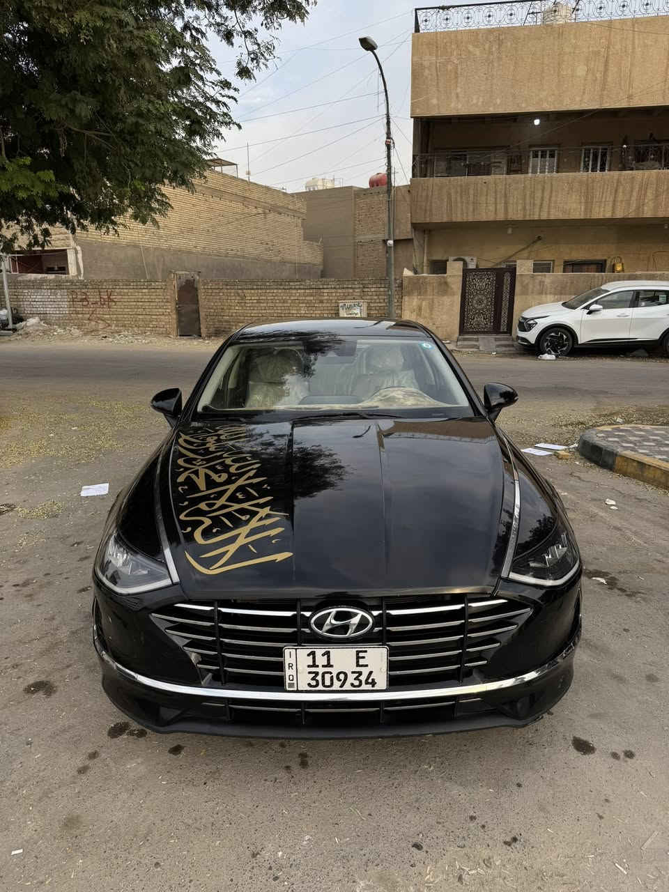 🚗 هيونداي سوناتا هايبرد 2023 للبيع 🚗
أبرز المواصفات
• موديل 2023
• محرك هايبرد 2000 سي سي
• لون أسود أنيق
• ناقل حركة أوتوماتيك
• اقتصادية عالية في استهلاك الوقود
• بحالة ممتازة وجاهزة للفحص
التجهيزات والميزات
• تشغيل بصمة وزر تشغيل (Start/Stop)
• نظام دخول ذكي (Smart Key)
• شاشة معلومات وترفيه
• كاميرا خلفية
• حساسات أمامية وخلفية
• مثبت سرعة
• مقاعد جلد مع خاصية تدفئة المقاعد
• تكييف أوتوماتيكي
• مصابيح LED
حالة السيارة
• السيارة بحالة ممتازة من جميع النواحي
• جاهزة للفحص والمعاينة
السعر
💰 16,500 دولار أمريكي قابل للتفاوض
الموقع
📍 بغداد – الأعظمية
التواصل
📞 للاستفسار والمزيد من التفاصيل: ***********
