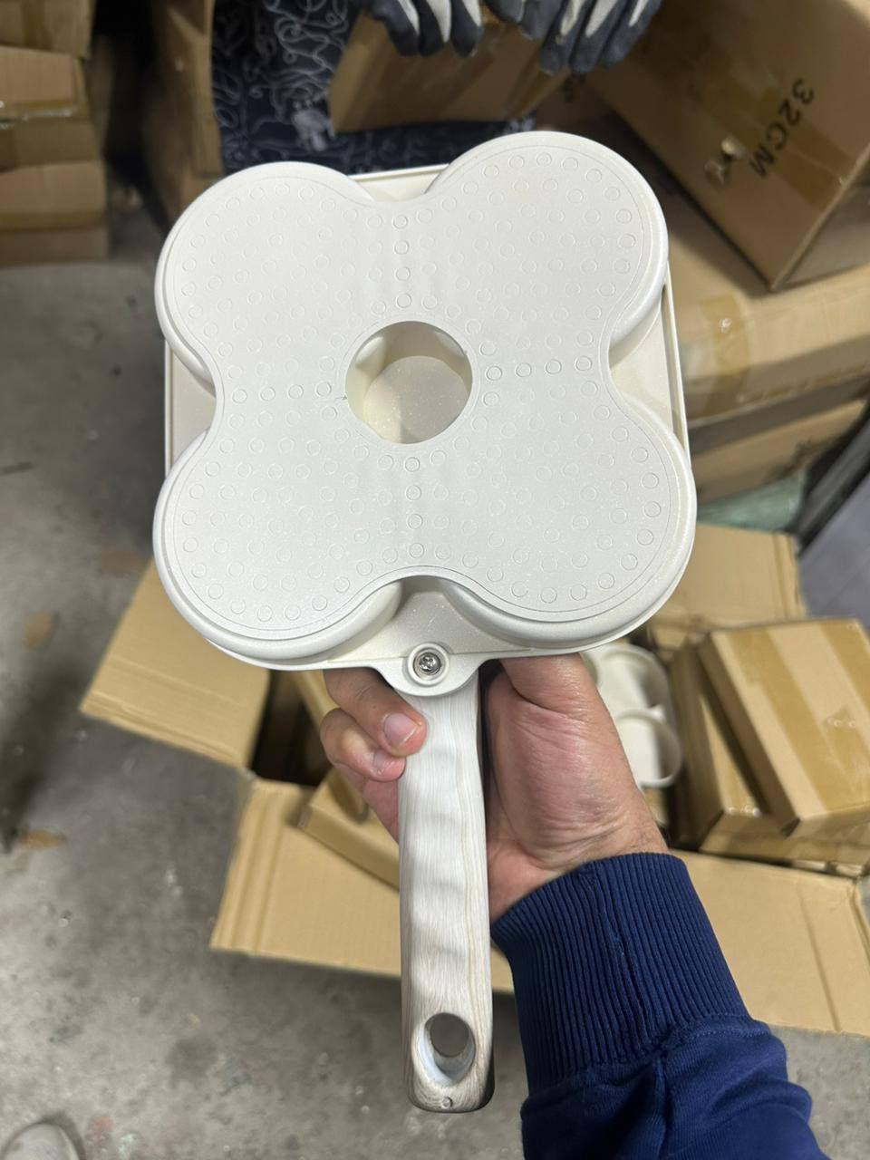 وصلت الجمال والدلال 
مقلاة بيض مقسمة 4 أقسام 
متوفر توصيل كل الخالص الفين دينار


**إذا كنت صاحب هذا الإعلان وتريد حذفه لأي سبب، رجاءا أرسل رسالة إلى الدعم الفني**