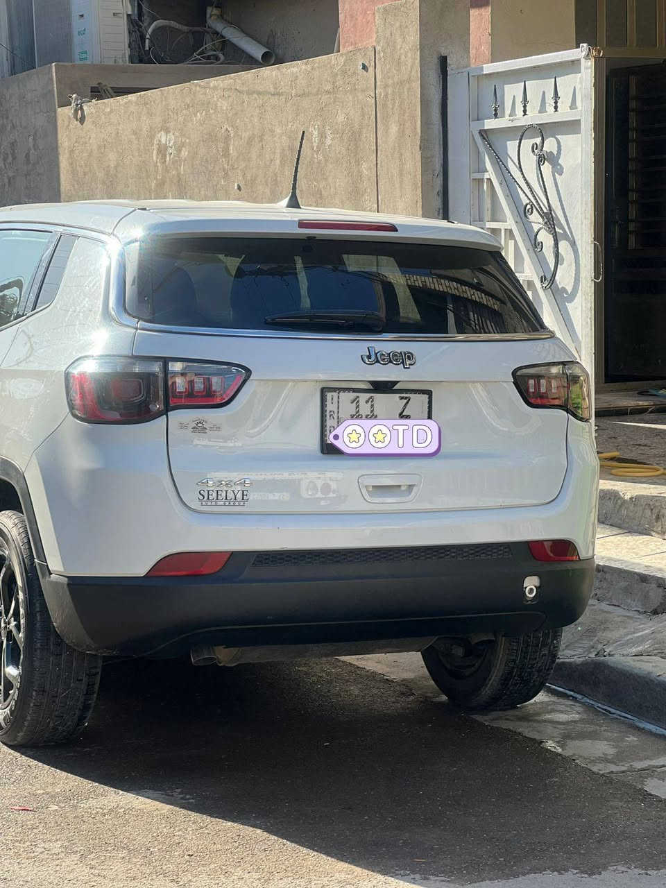 🚗 للبيع – جيب كومباس موديل 2024 (أمريكي)
سيارة نظيفة جدًا وشبه جديدة، دخلتها على أيدي واستخدامها خفيف.
الموديل: 2024
النوع: جيب كومباس (أمريكي)
الممشى:  13,306 فقط 
الحالة: ممتازة جدًا / شبه جديدة
المكان: بغداد – الأمين الثانية
السعر: 18,000 دولار قابل للتفاوض
📞 للاستفسار:
وتساب أو اتصال على الرقم:
***********
ملاحظة: أنا مكلف بالنشر فقط، التواصل مباشرة مع صاحب السيارة.
