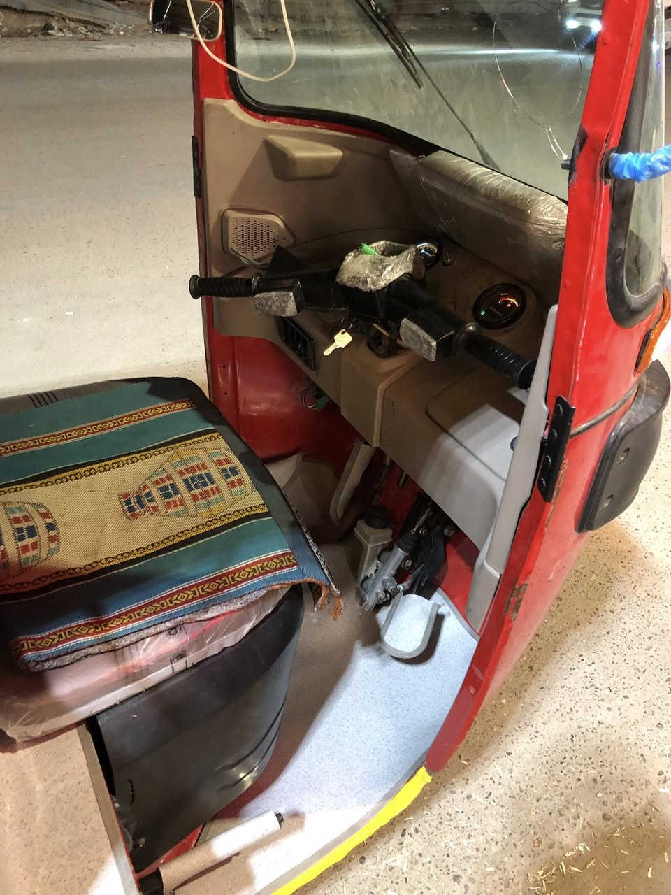 السلام عليكم تكتك للبيع موديل 21 شهر 11  رقم كربلأ سنوية بدون لوحات بعد ما راجعت عليهن  مكينه لا تنقيص ولا تبخير گشر نضيف  بدون قطرة صبغ وبدون معجون بس ضربه بلربع الايسر فوگ البگ لايت مدگدگه ع بارد 
السعر 7 و 900
العنوان بغداد رئاسه العبيدي للاستفسار مراسلة  خاص


**إذا كنت صاحب هذا الإعلان وتريد حذفه لأي سبب، رجاءا أرسل رسالة إلى الدعم الفني**