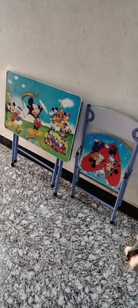 نظيفة • طفل • شارع وادي الذئاب