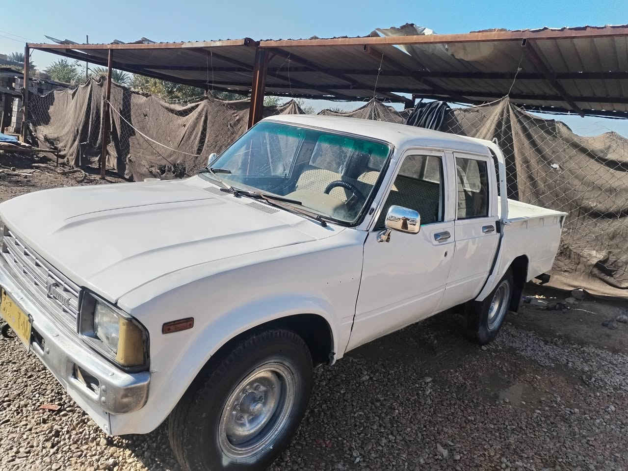 تيوتا ستاوت 82 رقم بغداد صدامي بدون تحويل جاهزه مكينه جديده بلاد تايرات جديد سعره 18 ورقه وبيه مجال مكان الديوانيه ***********
