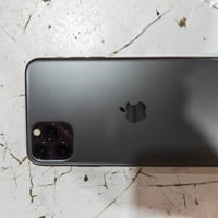 ايفون 11 برو ماكس • نضيف • بطارية 82%