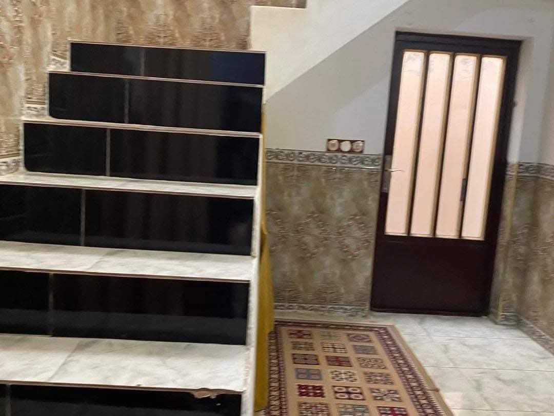 [[بسم الله الرحمن الرحيم]]
    🏡     🏘      🏚 

#يوجد_مشتمل_طابق واحد_للبيع

يباع نقدا أو عن طريق المصرف العقاري بس شرط عنده باركود

#العنوان  الفلوجة 
#المنطقة حي الأمين بال 17 قرب شارع البرديني 

✅المساحة : 134م

غرفه
استقبال 
صالة 
مناور 2
مطبخ
صحيات 
الارضية سيراميك
الجدران سيراميك 
  
                       #بناء 🧱 : طابوك
      
     #شارع 🏞️⬆️⬆️ : 10م نافذ ع شارع 20م مال مدرسه الأعظمية 

  #السعر_محدد_من_قبل_البائع 
           
        ⚖️⚖️   نوع الملك : طابو صرف تحويل مباشر  🏙 

            #السعر💰💸: 115 مليون وبي مجال قليل 

__________________________________

للأستفسار⛔🖲️ : مراجعة 
🥇#مكتب_الدوحه_للعقار 🥇
العنوان شارع المنجزات قرب مجمع أحمد عريبي 🚗🚖
__________________________________

#ملاحظة//📋📑 اذا لديك عقار تريد تعرضة للبيع او تريد تشتري عقار قم بمراسلة الصفحة او اتصال على لارقام الموجودة+ واتساب
            
         #للأتصال_او_واتساب 📞  ***********
         #للأتصال_كورك.   📞.      ‏‪***********

#بيع_وشراء_الدور_السكنية_والزراعية_العقارات_في_مدينة_الفلوجة #مكتب_الرافدين_للعقار_بيع_وشراء_العقارات_بسعر_مناسب
#عقارات_الانبار_الفلوجة
