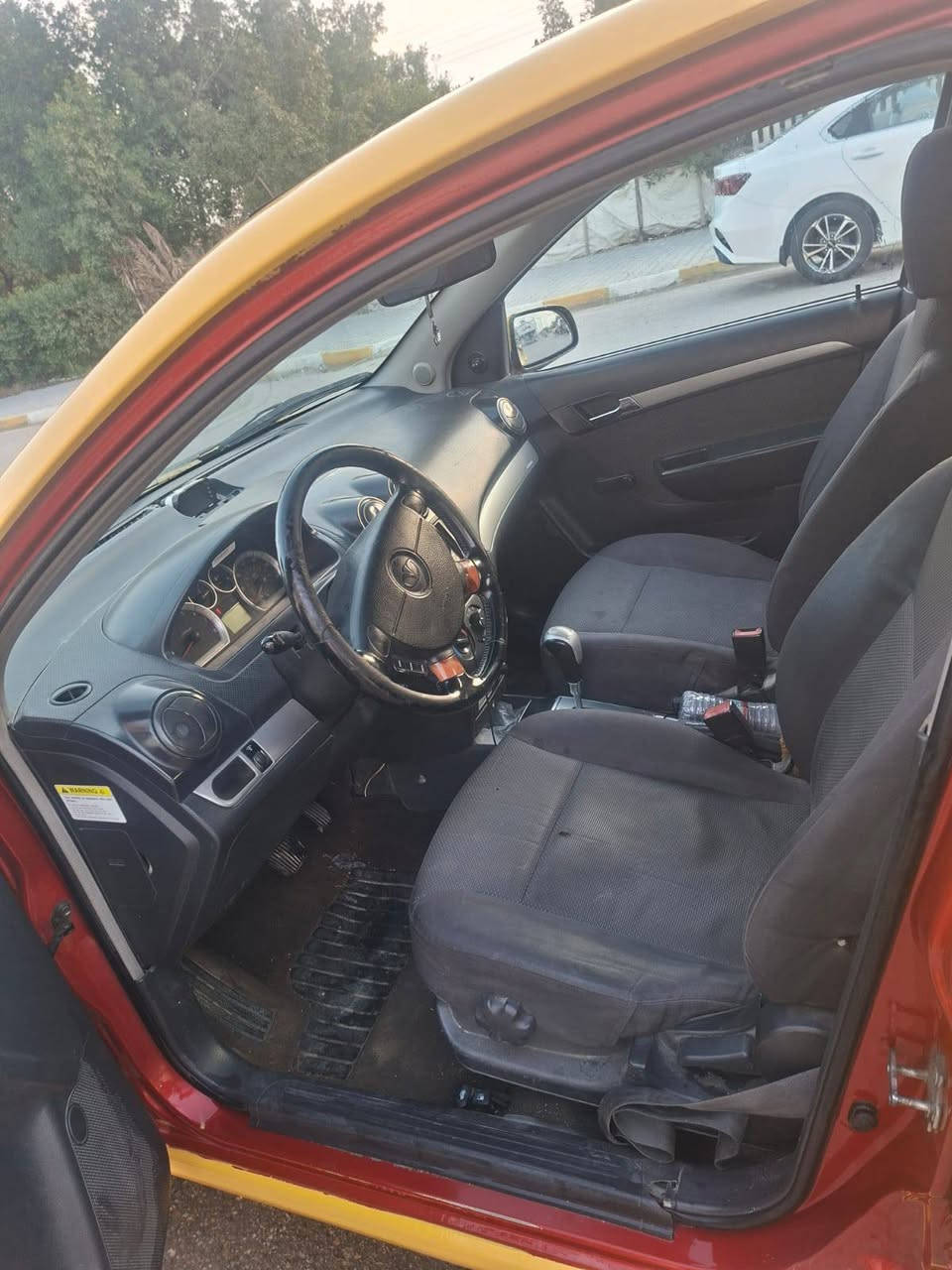 السلام عليكم
افيو للبيع وارد امريكي موديل 2009 بيها جاملغ وبنيد وخسفه اباب السايق  السعر 45 وبيها مجال 
باسمي شرط التحويل 
***********
