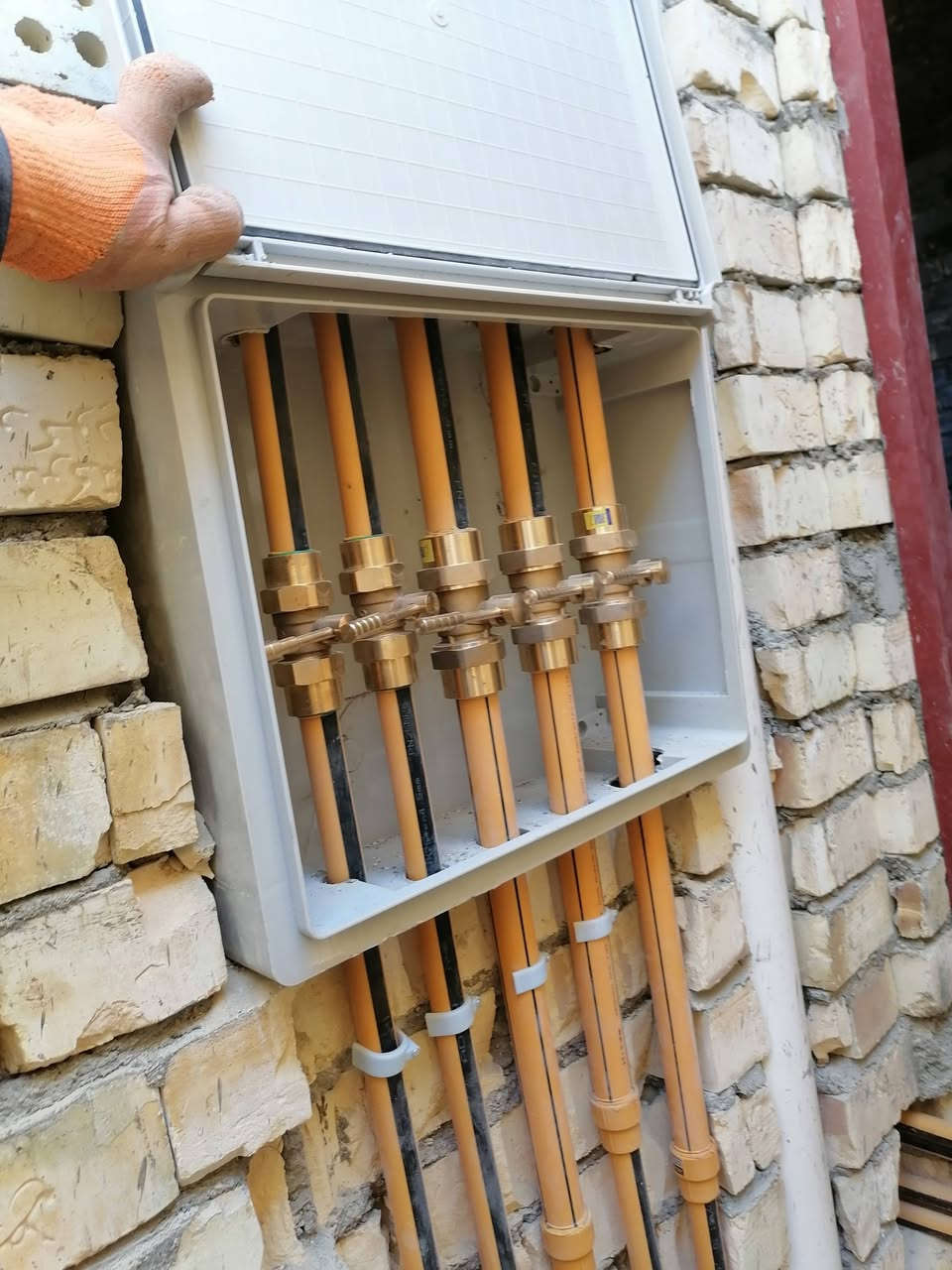 لسنا الوحيدون لاكن نسعى أن نكون المتميزون
للتأسيسات_الصحيه👬👬
نعمل_بأحدث_الطرق_المتميزه 💪💪
التصميم🏘️
التنفيذ 🛀
 الدقه 👷‍♂️
التزام  ⏰      من_تسليم_العمل 🚰
درجه_ممتازه_بأحدث_الطرق
***********
محمد السباك
