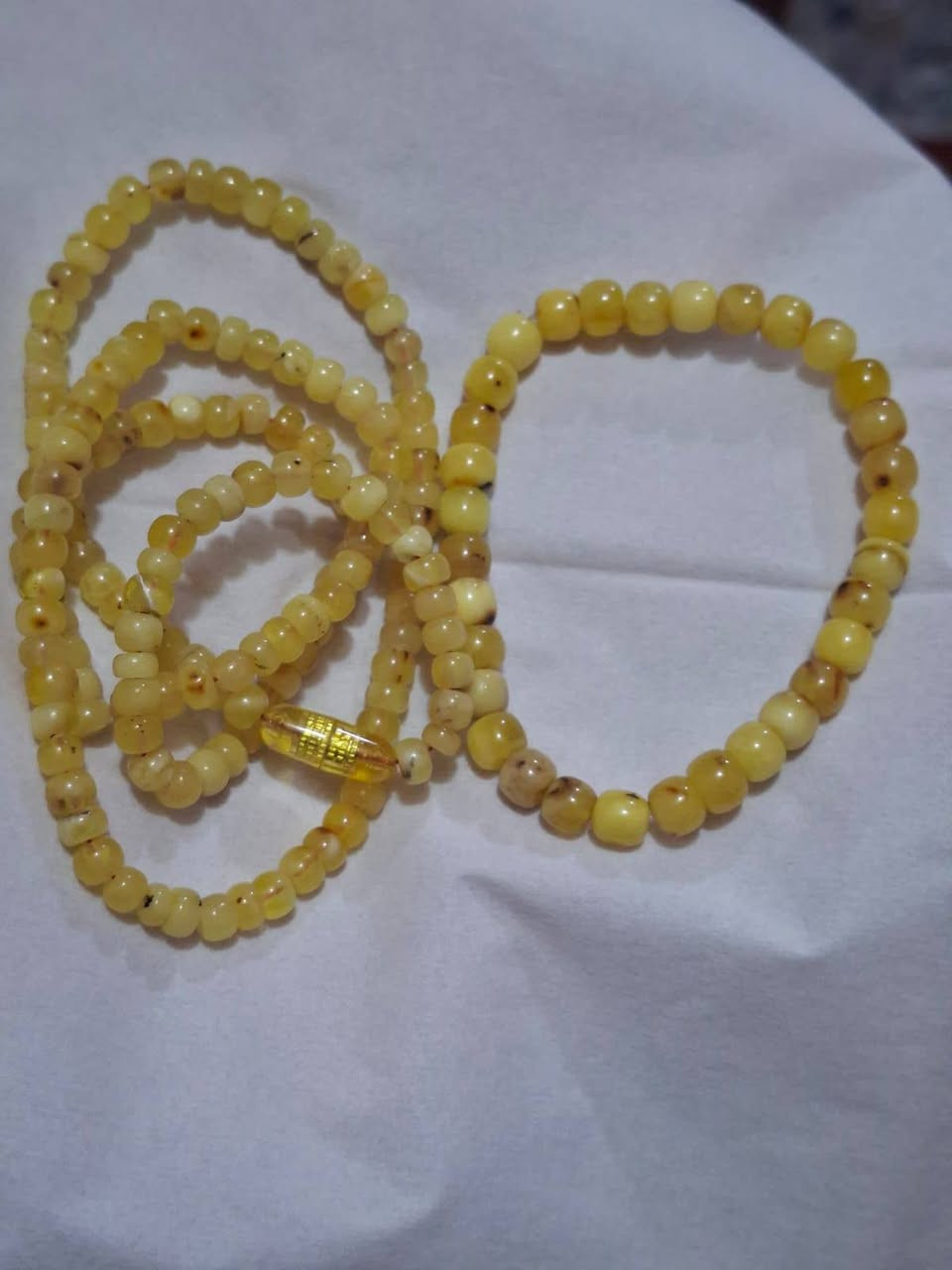 سلام عليكم ورحمة الله وبركاته
سبحه كهرب بولوني قطعه جاي تغلف 101 حبه وزن 27 غرام 
عقد ذروي 147 حبه كهرب بولوني 
مع سوار كهرب بولوني 
سعرهم نهائي 75 الف قفل 🔒
مكاني بغداد مدينه الصدر


**إذا كنت صاحب هذا الإعلان وتريد حذفه لأي سبب، رجاءا أرسل رسالة إلى الدعم الفني**