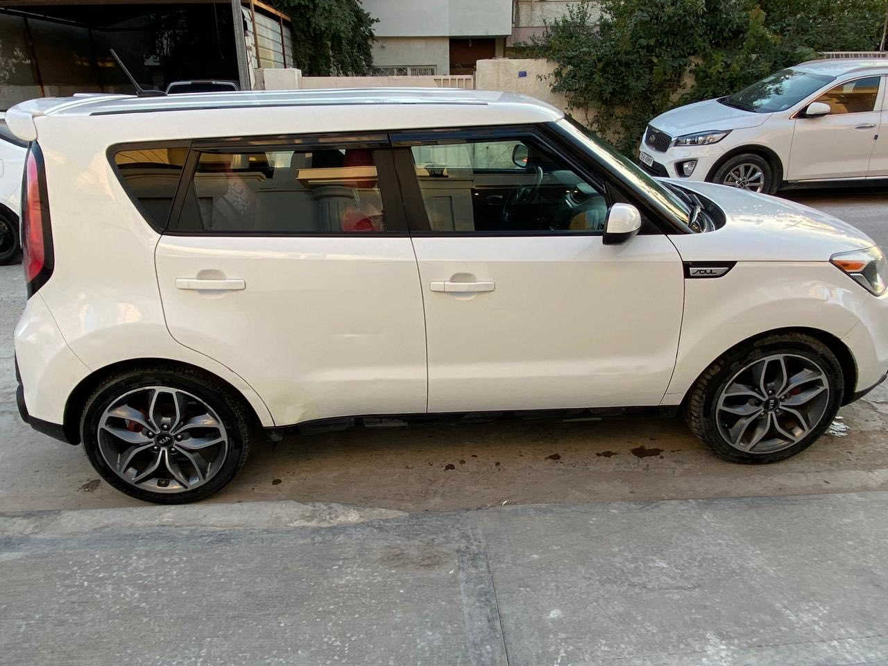 للبيع كيا صول وارد امريكي موديل 2016
محرك 1600 GDi ،گير At داخله كلين تايتل
بدون ايرباك بدون تبديل ليبل واحد السياره
رقم سليمانيه ، مكان السياره بغداد زعفرانيه
بيها صبغ فقط هلال خلفي ايمن ، صور المزاد
مرفقه مع الصور ، سعر 115 $بيها مجال قليل

‭0772 260 0816‬
مكلف بالنشر !
