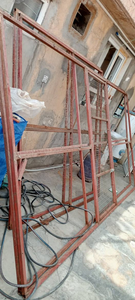 اغراض للبيع الشراي يتصل هذا رقم صاحب الاغراض ‏‪***********‬‏
