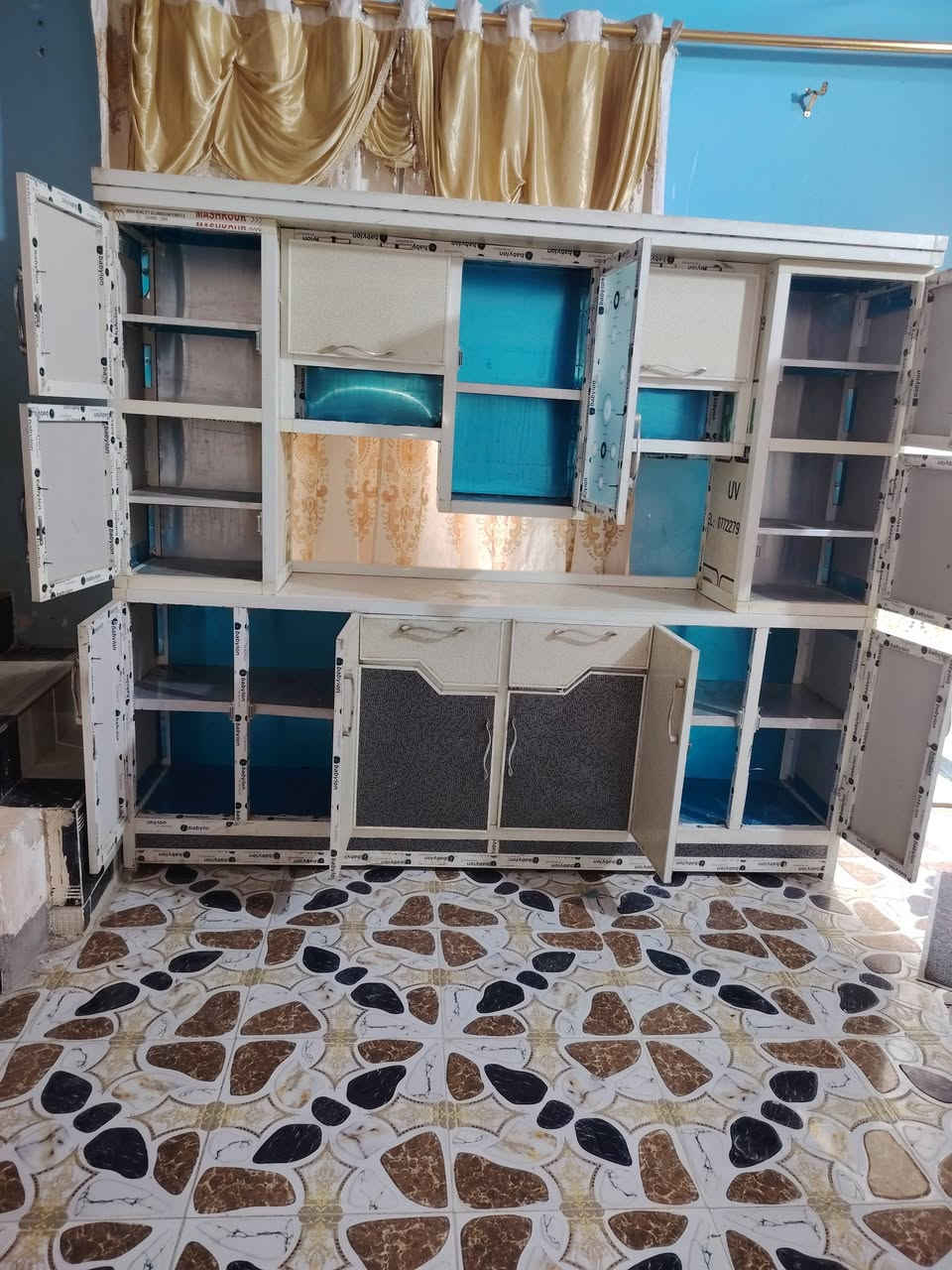 للبيع القياس العرض ٢٤٤ والارتفاع ٢١٠
السعر ٢٧٥ الف
العنوان ناصريه ال بو فياض قرب مدرسة طرابلس ***********
