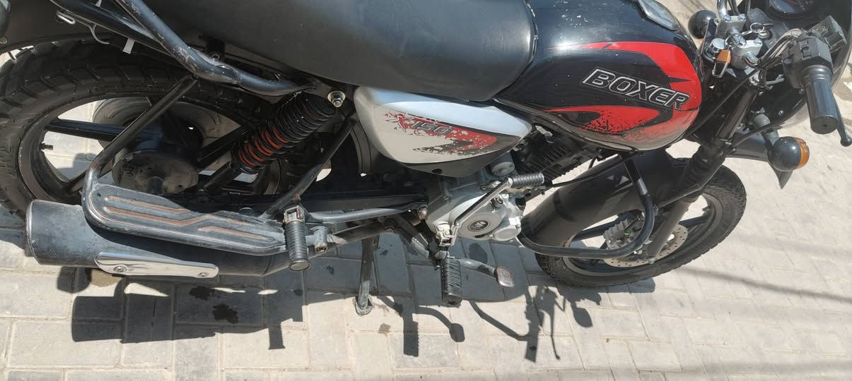 بوكسر موديل 2023 ماشية 15k. km
اوراقهة كاملة الدراجة كدامكم اخت الجديد
مو معتمد لتخابر ن*********** الفارس, صلاح الدين
