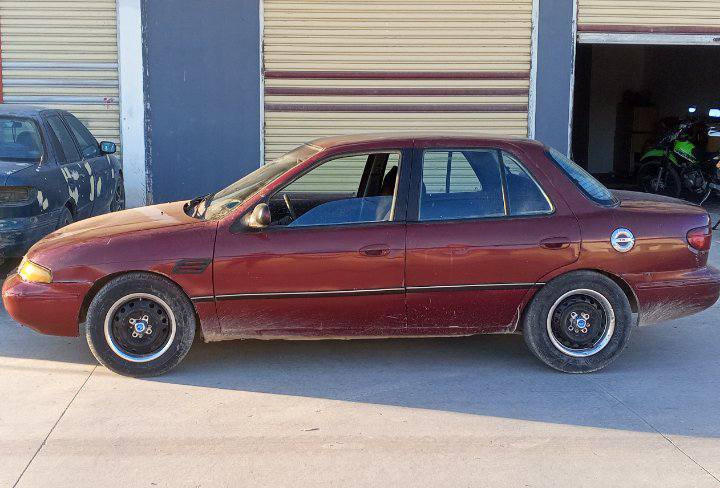 کیا سیڤیا هەشتووبەخ سەنەوی پلاستیکە گێڕوو مەکینەی بەشەرتە بێ دەحموو لێدراوە گەرمیوو تەجیلوو کارەبایی مەزبووتە بێ کێشەیە بێ دەحموو لێدراوە سەنەویەکەی بەشەرتی ئەوەلیاتە سەیارەکی مەزبووتوو بێ تەقەوڕەقەیە سحری پازە گەڵا شوێن حاجیاوا نزیک ڕانیە ژ،م ***********ئاسیا *********** شربازهير, السليمانية
