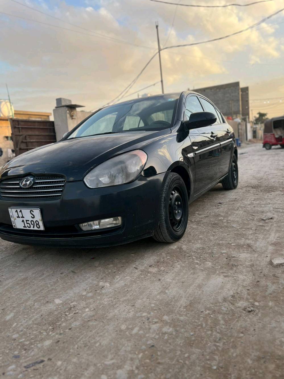 اكسنت 2008 وارد امريكي حادثها جاملغ ايسر سطحي والجاملغ موجود تخم تاير جديد تدفئة تبريد كاملة السيارة مكفولة 
مكانها بغداد الرستمية 