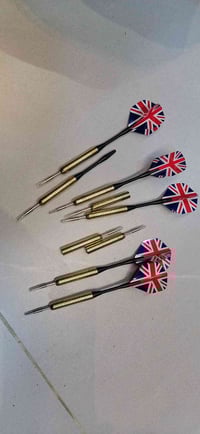 سهام معدنية • اطراف فولاذية • علم بريطاني