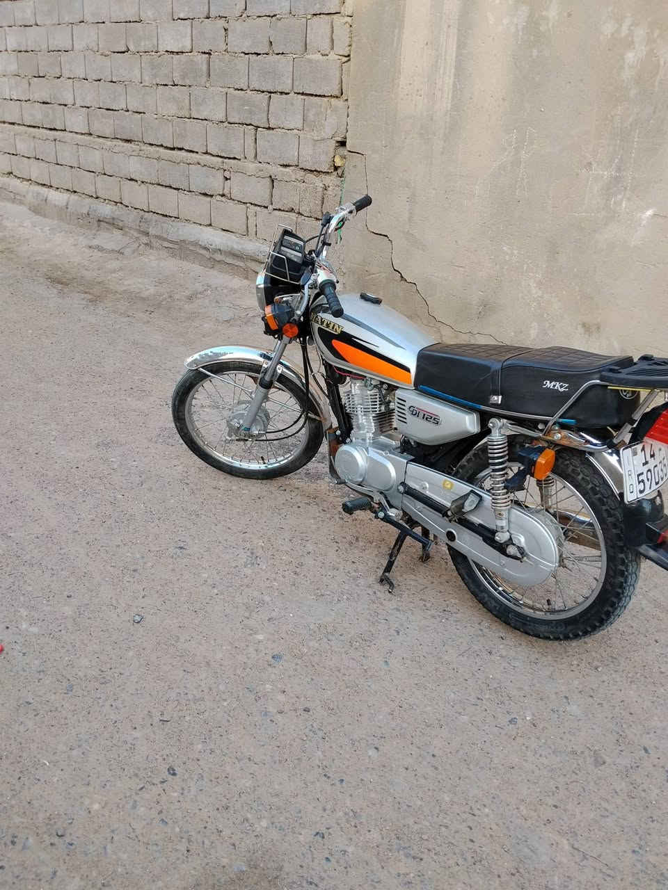 سلام عليكم دراجه متين موديل23 كهربائيات كلها شغاله مكينتها مامفتوحه كلشي بيها بلادي رقم وسنويه بسمي سعر2100 الموشراي لايكسر بسعر


**إذا كنت صاحب هذا الإعلان وتريد حذفه لأي سبب، رجاءا أرسل رسالة إلى الدعم الفني**