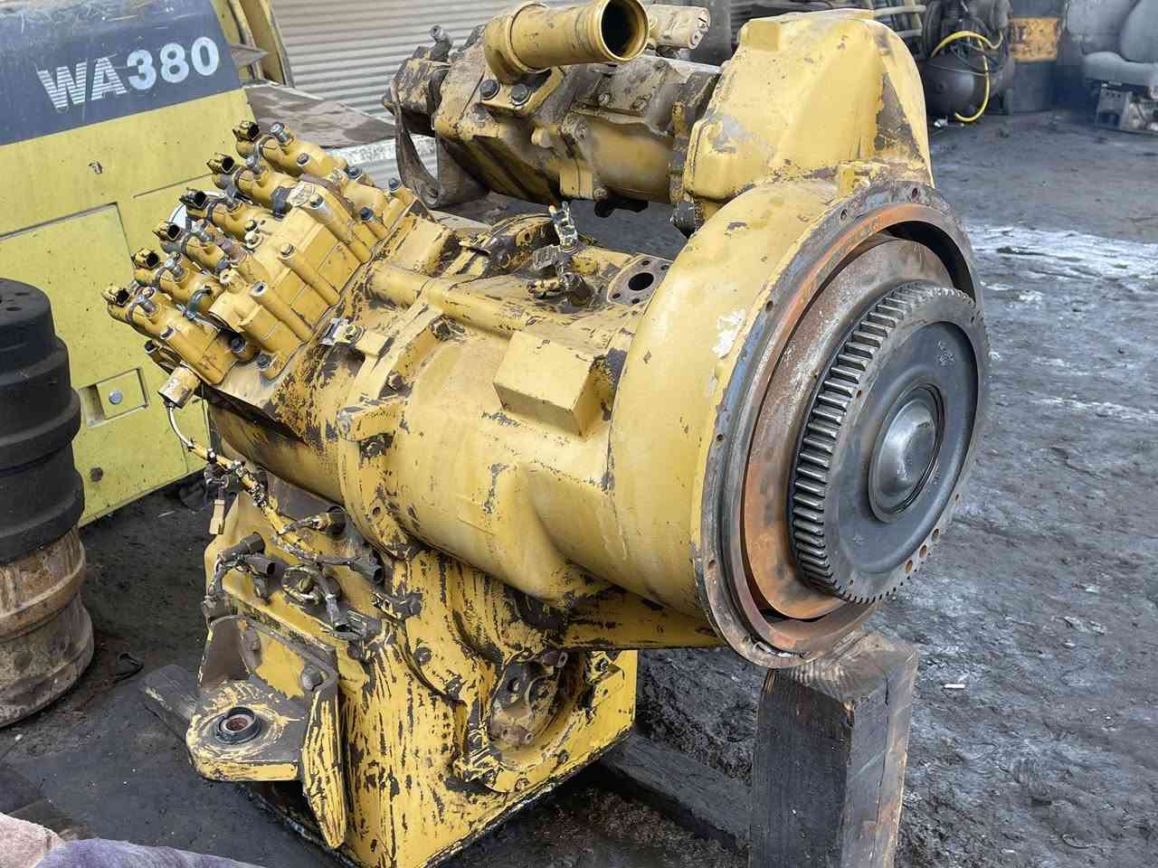 كير مال شفل كتر بلر G938 موديل 2007 كير نضيف 
سعره 47 و بي مجال
و موجود لعابه مال كيله هم مال 2007موديل 
سعرها 8اوراق و بيها مجال بسيط
للتواصل أو الاستفسار ***********
