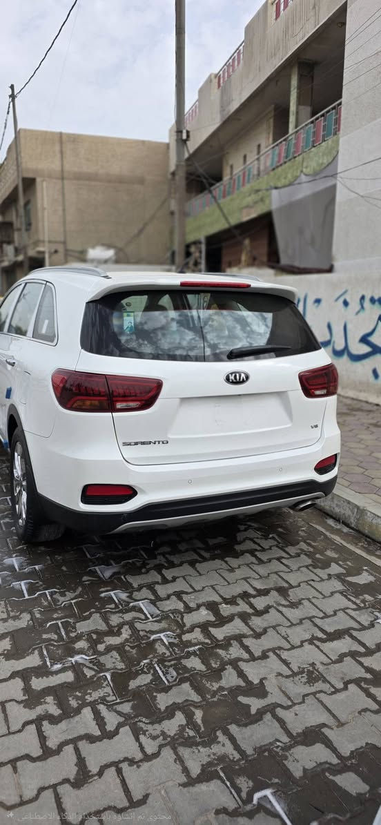 السلام عليكم سورنتو موديل ٢٠١٩ سيارة مكفولة كفالة عامة من صبغ والضربة محرك وكير مكفول تبريد ٣ قطع سيارة فول مواصفات عدا الفور ويل والهاند بريك سيارة ٨ حساسات برد خلفية بلادي سيارة ماشية ٨٦ الف  رقم بغداد الماني باسمي تحويل ثاني يوم سيارة تخم تاير  السعر ٢٧٥ وبيه مجال مكان السيارة بغداد حي الجوادين رقم ***********
