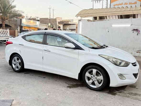 ألسلام عليكم النترا 2014 خليجي صبغ دعاميات فقط وبارد بلباب الخلفي محرك 1800 السياره جاهزه مابيهه اي نقص السعر 115 مكاني بغداد الشرطه الخامسه هاتف *********** مكلف بنشر أتصل بصاحب السياره
