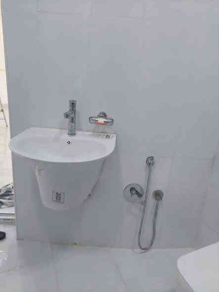 شد وصيانة كيزرات مقطورات مغاسل *********** كهرباء صيانة عمارة
