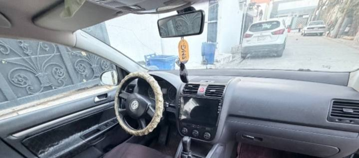 كولف موديل 2008 سياره كلين مابي ظرر مابي صبغ بسمي رقم جديد *********** مكاني كركوك مستعجل لبيع سعر 70 $
