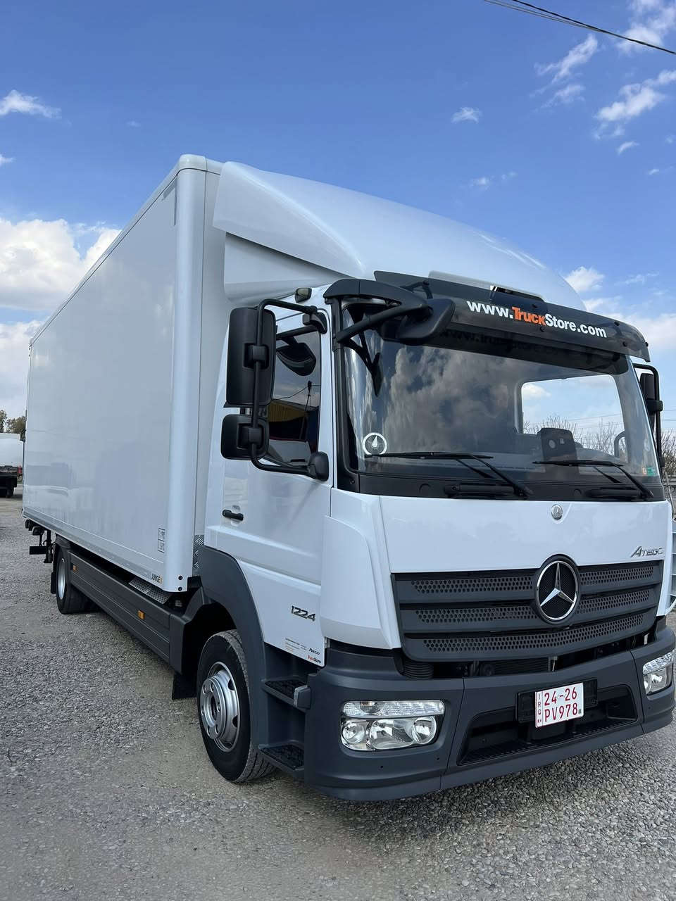 مارسيدس اتيگو 1224 موديل 2019 فول مواسفات سياره سته سلندرسته بورغى قليل ماشى طول بودى 725مترعنوان اربيل قوشته په طريق كركوك موبايل ***********/***********/اسيا ***********
