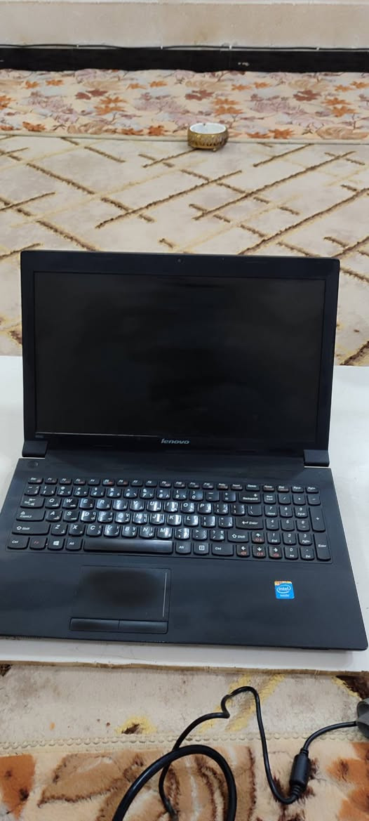 السلام عليكم شباب غراض للبيع كلمن وسعرهة للتواصل على الواتساب***********
