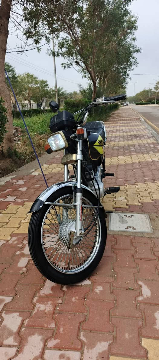 دراجة ايراني 4كير للبيع
موديل ٢٠١٩ برغي واحد ما مفتوح مكفول المحرك السعر  ٤٥٠الف  وبي مجال للاستفسار ***********
مكان ناحية السعدية
