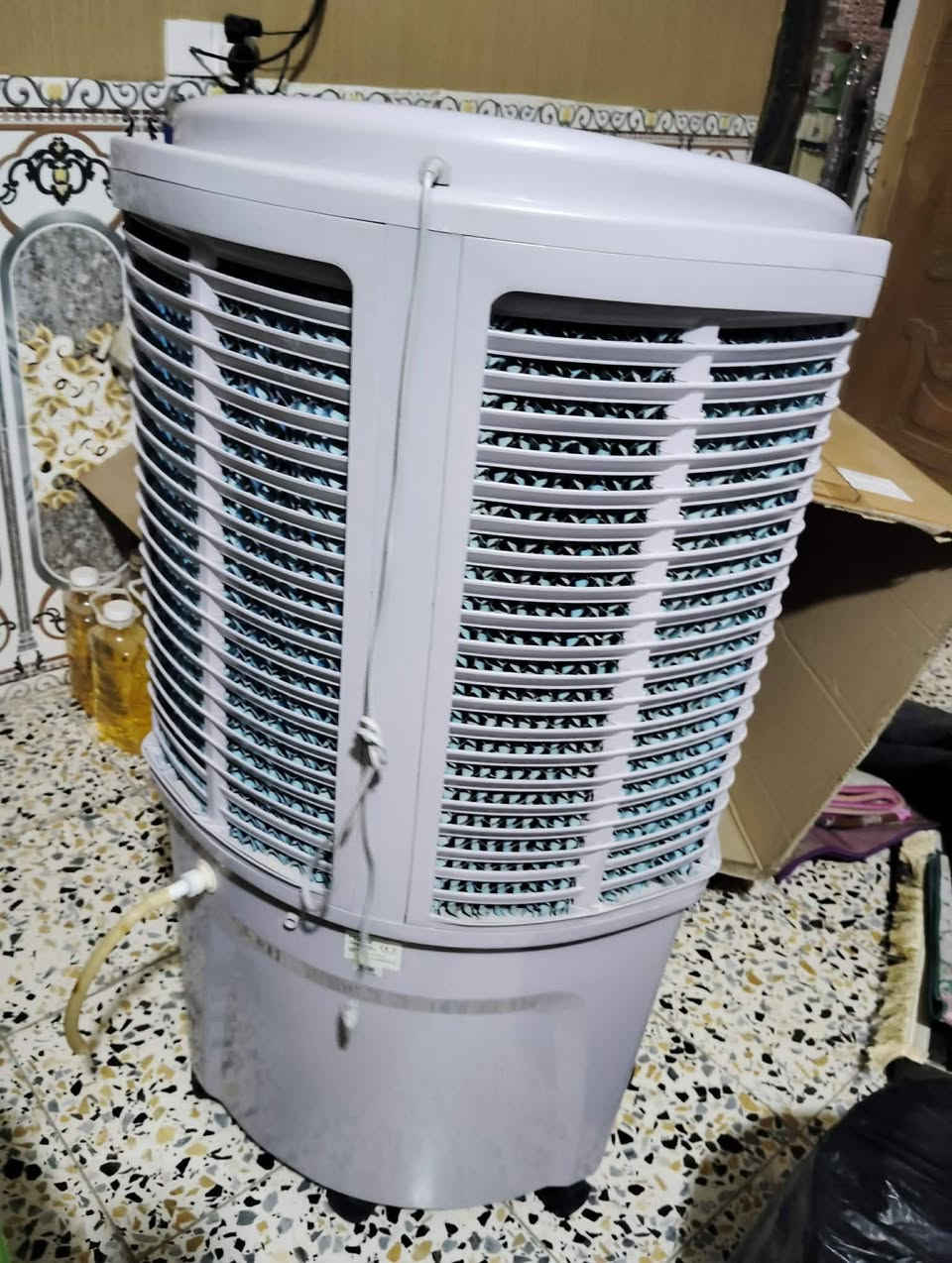 مبرده حجم وسط جديده بالباكيت مامشتغله نضيفه جدا جدا السعر 220قفل
العنوان بابل حله حي المهندسين الرقم ***********بي واتساب🤍

