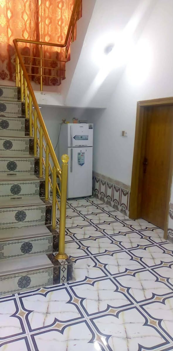 🏡 بيت طابو صرف للبيع أو المراوسة 🏡
📍 الموقع: الفتاحية – قرب بستان خنجر
📐 المساحة: 110 متر مربع
🏗️ البناء: طابقين كونكريت
✅ طابو صرف ✅ موقع مميز وقريب من الخدمات ✅ مناسب للسكن العائلي ✅ منطقة هادئة ومأهولة
🔄 إمكانية المراوسة مع بيت في حي الأمين
💰 السعر: 125 مليون دينار فقط
📞 للاستفسار: ***********
👤 الوسيط: علي للعقار 📱 ***********
⭐ فرصة مميزة للبيع أو المراوسة بموقع ممتاز

