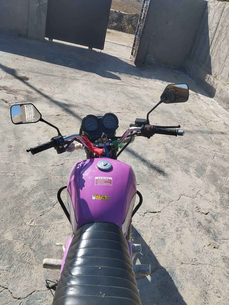 السلام عليكم دراجه للبيع اوراق 2023 محرك 200 السعر خاص الرقم ***********
