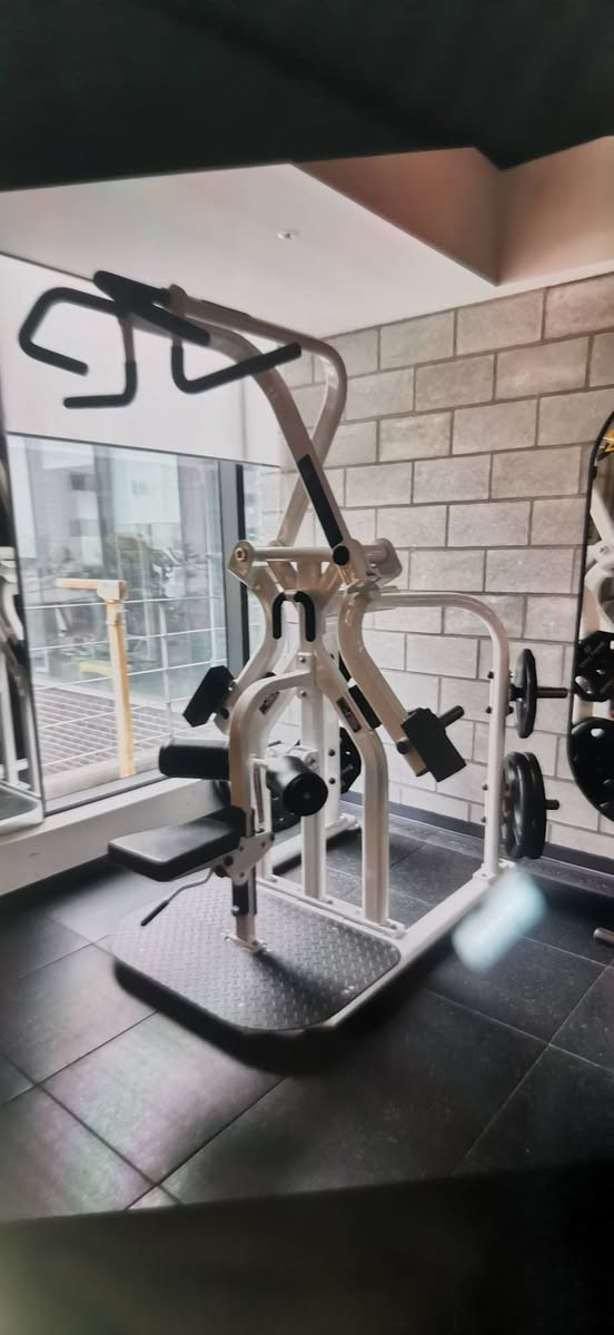 على بركه الله
مستعدين لتجهيز كافه القاعات الرياضيه  بالاجهزه الحديثه والاجهزه المنزليه   (  الجديد منهم والمستخدم  )  مع النقل والفتح والشد لجميع المحافضات 
للاستفسار
 اتصال او واتس اب ***********
