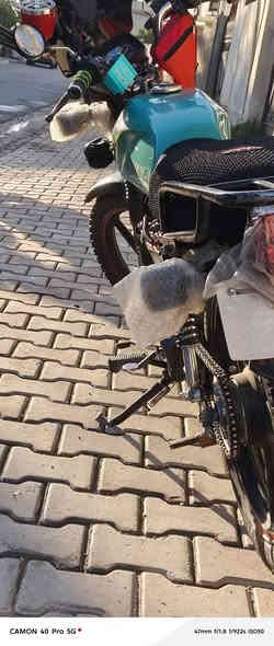 سلام عليكم دراجه سونك سيفان 5كير للبيع الدراجه مديل 2023الدراجه خير من الله تجي تفحص وتكمل وتقتنع بيه يله تاخذهه الدرجه فقط نقص كفر واحد فقط الدرجه تايرات جديه دبل اشاير بك لايت دشبول خير من الله إم بي ثري الدراجه ما مشتغله دلفري مال بيت صرف ما صرف خير من الله لايت عالي ناصي سكن دبل اشاره كله شغال مكاني سلمان باك _المدائن سعره 650وبيه مجال للشراي للاستفسار*********** أو مراسله الصفحه رجائن ال موشراي لا يراسل متواجد 24ساعه خابرني وتدلل
