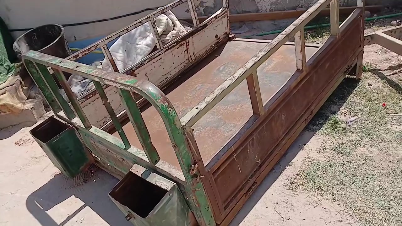 غراض للبيع مكينه جديده  بدي نضيف شاصي مكطم كير جديد تاير كدام كامل جوبلس كلمن وسعره خاص متواجد


**إذا كنت صاحب هذا الإعلان وتريد حذفه لأي سبب، رجاءا أرسل رسالة إلى الدعم الفني**