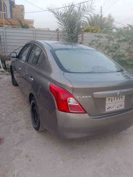 سني هندي 2014 بيه قطعتين  صبغ جاملغ خلفي وجاملغ امامي بدون دواخل الباب الوره بيه دواخل ماشيه 214 الف مكان حله بسم ولد صاحبي تريد تحويل تريد وكاله السعر 80 بيع فقط كير مكينه تبريد بلادي برغي مامفتوح بيه ***********
