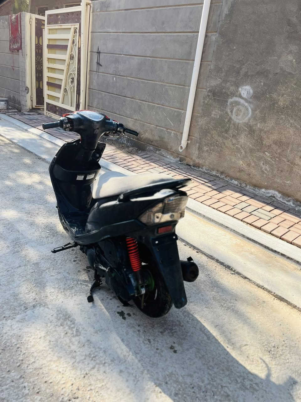 ماكس عدله للبيع نضيفه كلش مكينه مفتوحه سعره 350 وبيه مجال مكانه كربلاء طويريج ***********
