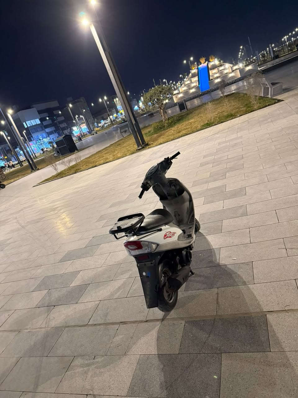 السلام عليكم
ماكس قجمه للبيع كفاله عامه كلشي بلادي رمبه الدراجه فول ملاح مكينه مامفتوحه بلاديه كفرات ختم واحد الدراجه خرسه ماينسمع صوتها كلشي شغال بيها لايت عالي ناصي واشاير وهورن كهربائيات كامله الدراجه مانقصها برغي السعر 800وبيها مجال للطيبين مو شراي لاتراسل ***********رقمي مكاني بصره تقاطع الكزيزه
