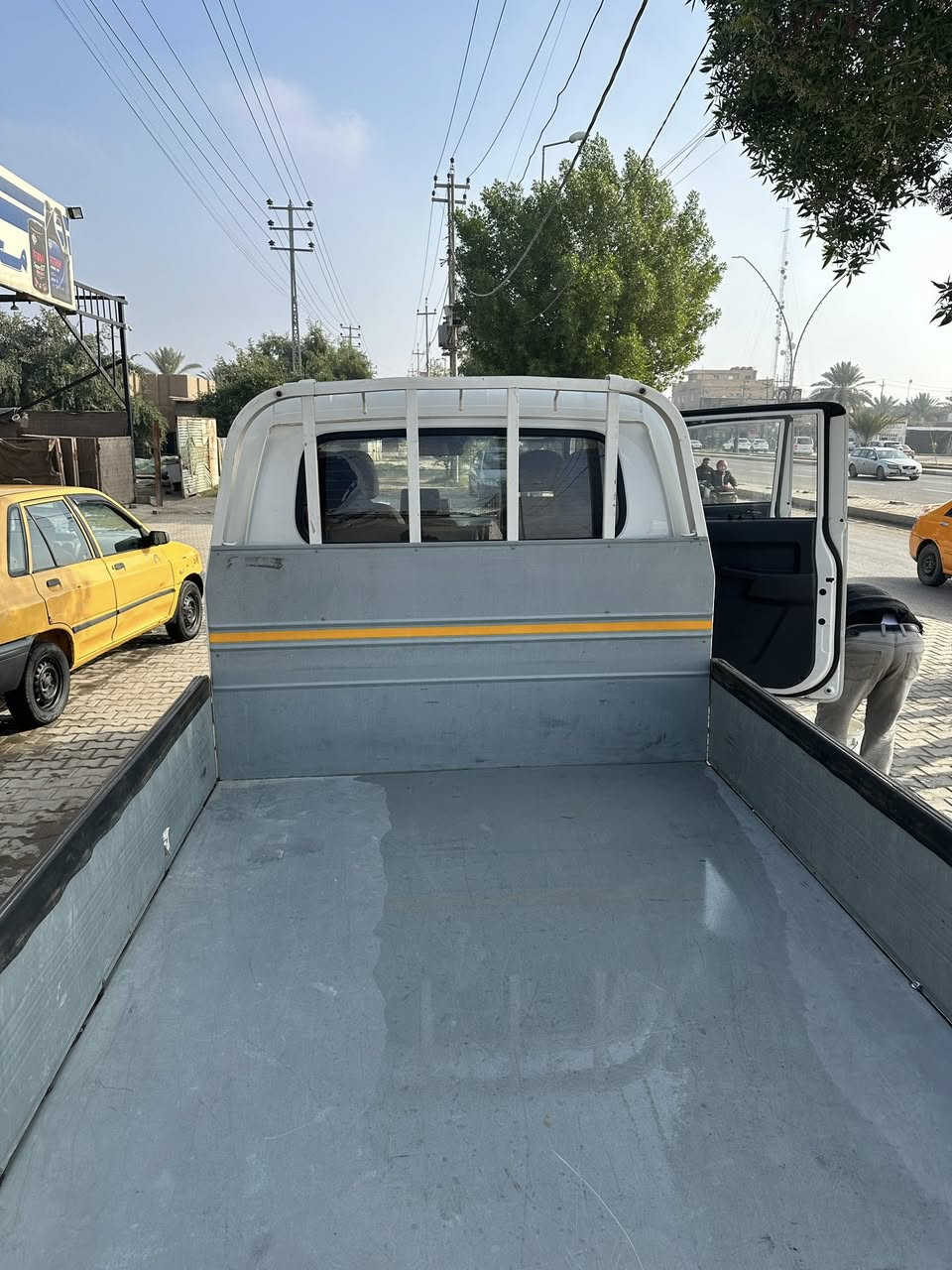 سلام عليكم للبيع كيه دبل قماره موديل ٢٠٢١رقم بابل او تماتيك دبلوو ٢٧٠٠ محرك مكفوله كفاله عامه  ماعدا باب البدي الجانبي مصبوغ ماشيه ٣٤ ألف حقيقي تخم تاير الشركه سبير مانازل السياره جديده أخت الزيرو برغي مامفتوح بيها العنوان كربلاء الشراي يتصل الهاتف ***********
